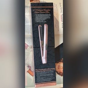 💗Aria - Pro Flat Iron Rose Gold💗